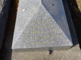 image of grave number 586906